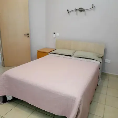 3-bed In *